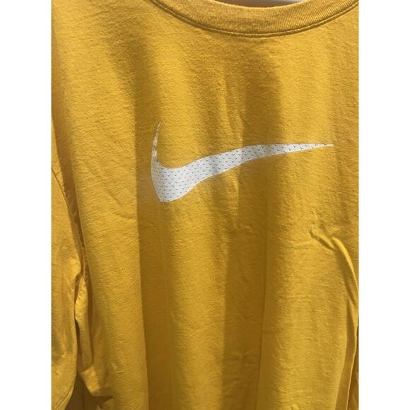 The Nike Tee Men Long Sleeve Tee T-Shirt Top Size XXL Yellow M122 - Picture 2 of 4